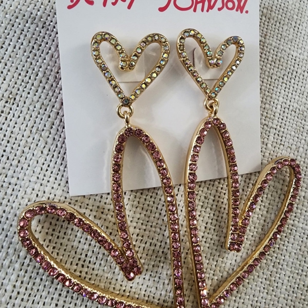 Betsey Johnson Iridescent & Pink Crystal Double Heart Dangle Earrings Gold Tone - Picture 2 of 3